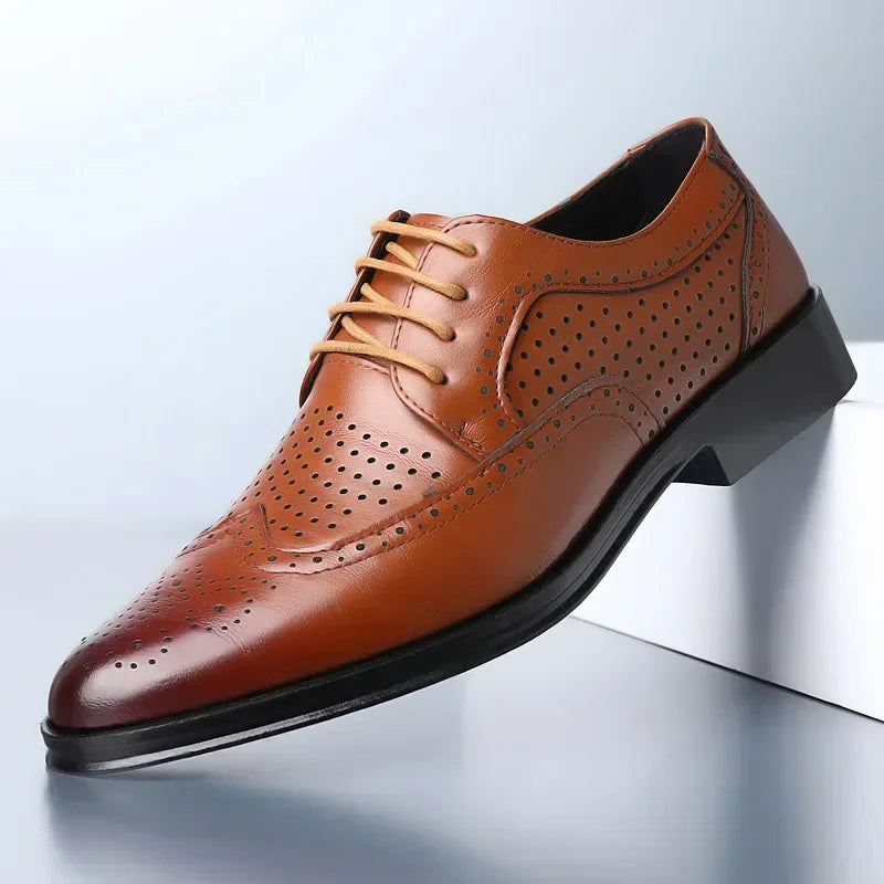 Men Leather Shoes British Style Classic Business Formal Shoes Plus Size 47 Hollow Brogue Dress Shoes Zapatos Hombre Men Oxfords