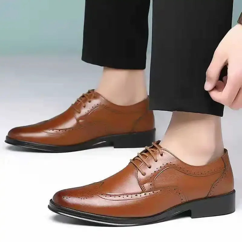 Men Leather Shoes British Style Classic Business Formal Shoes Plus Size 47 Hollow Brogue Dress Shoes Zapatos Hombre Men Oxfords