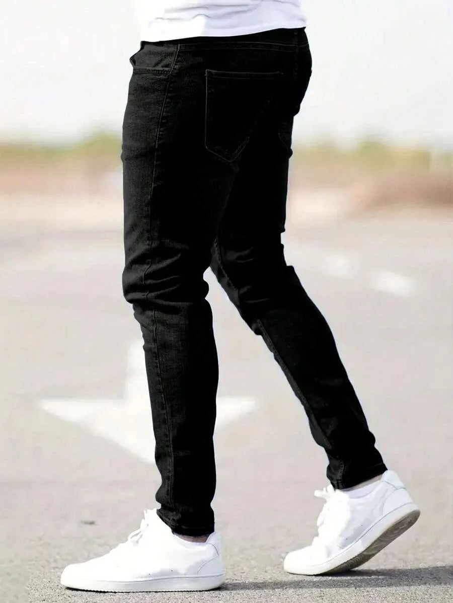 The best-selling black skinny jeans for men, with an American style design, are suitable for wearing all year round