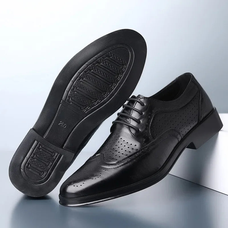 Men Leather Shoes British Style Classic Business Formal Shoes Plus Size 47 Hollow Brogue Dress Shoes Zapatos Hombre Men Oxfords