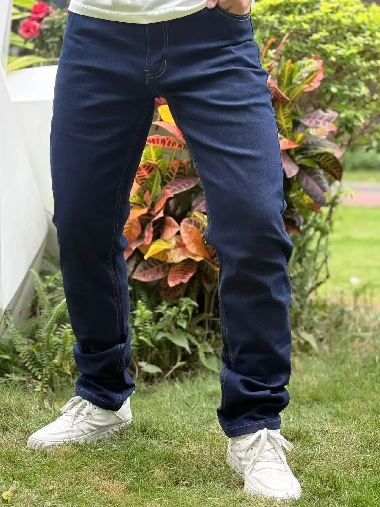 Classic Men's Jeans Breathable and Comfortable Suitable for Both Outdoor Commuting and Daily Wearing Straight and A line Fit
