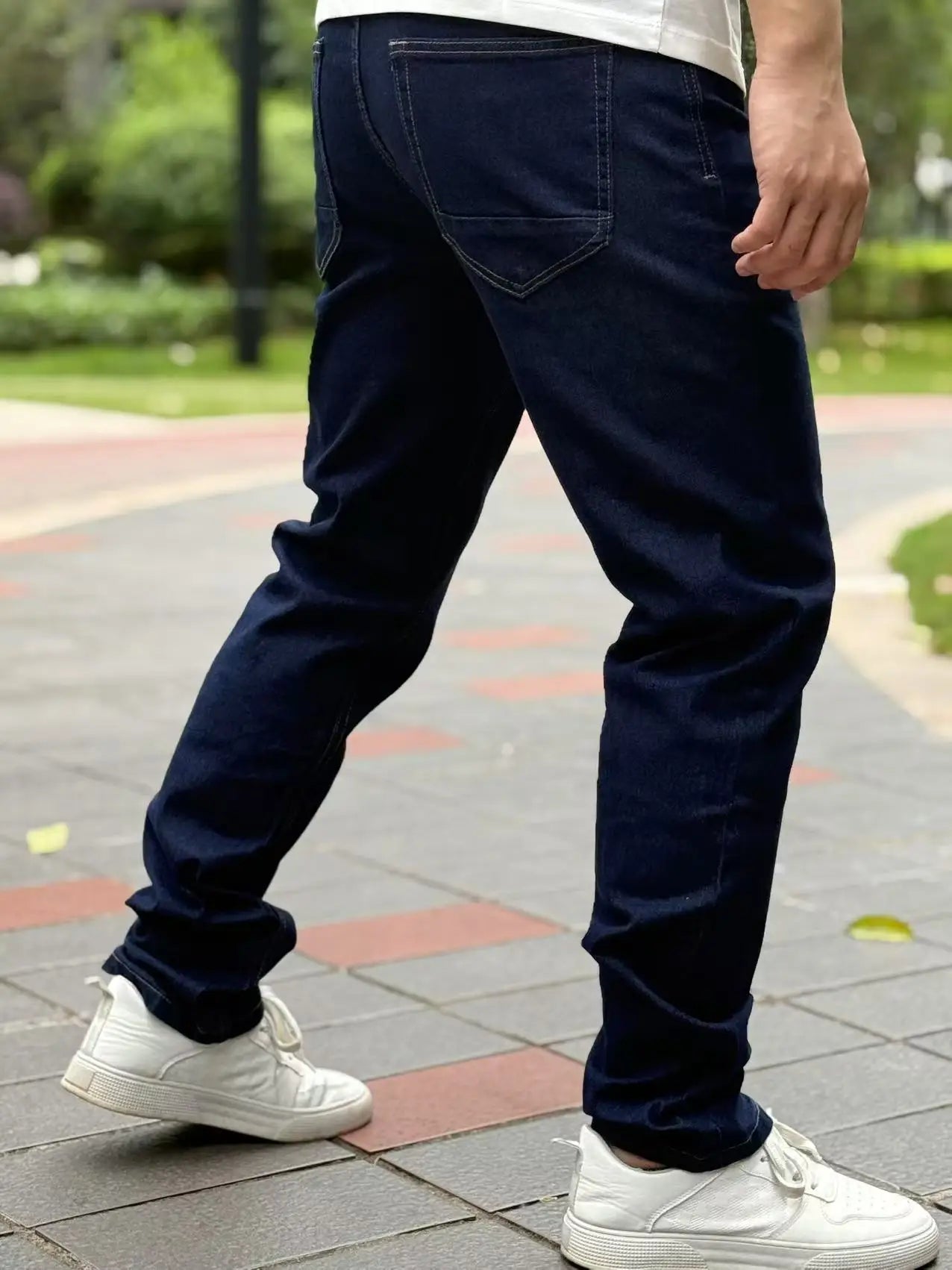 Classic Men's Jeans Breathable and Comfortable Suitable for Both Outdoor Commuting and Daily Wearing Straight and A line Fit