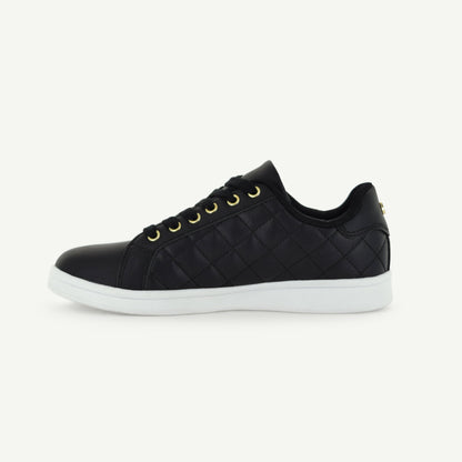 VOLTAIRE: QUILTED COURT SHOE - BLACK