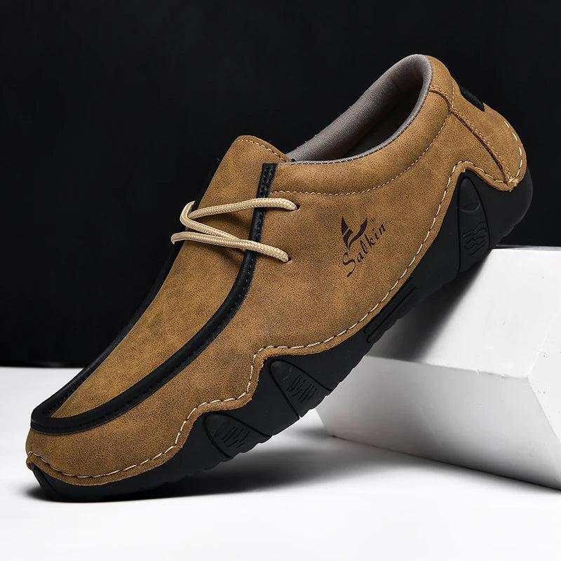 New 2024 Fashion Handmade Leather Casual Men Shoes Design Sneakers Man Loafers Breathable Low Top Flat Shoes Driving Plus Size