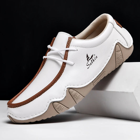 New 2024 Fashion Handmade Leather Casual Men Shoes Design Sneakers Man Loafers Breathable Low Top Flat Shoes Driving Plus Size