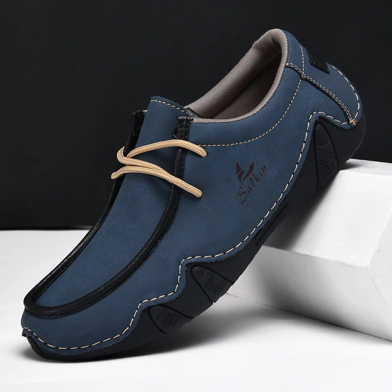 New 2024 Fashion Handmade Leather Casual Men Shoes Design Sneakers Man Loafers Breathable Low Top Flat Shoes Driving Plus Size