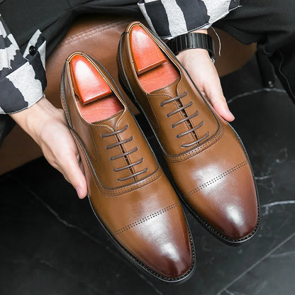 Designer Brand Black Leather Shoes for Men Wed Dress Shoe Lace Up Casual Business Oxfords Point Toe Office Formal Shoes for Male