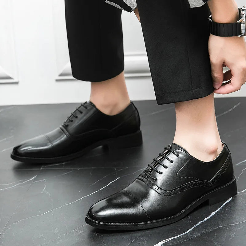 Designer Brand Black Leather Shoes for Men Wed Dress Shoe Lace Up Casual Business Oxfords Point Toe Office Formal Shoes for Male
