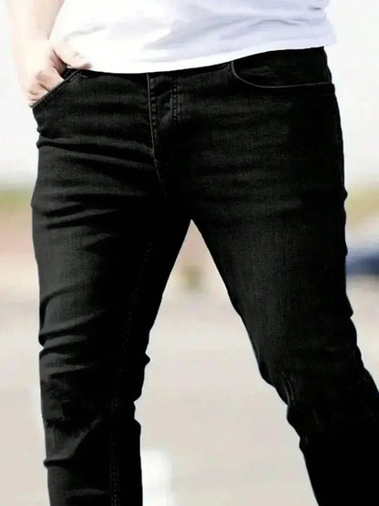 The best-selling black skinny jeans for men, with an American style design, are suitable for wearing all year round
