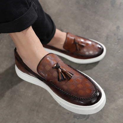 Men Casual Shoes Breathable Leather Loafers Business Office Shoes For Men Driving Moccasins Comfortable Slip On Tassel Shoe