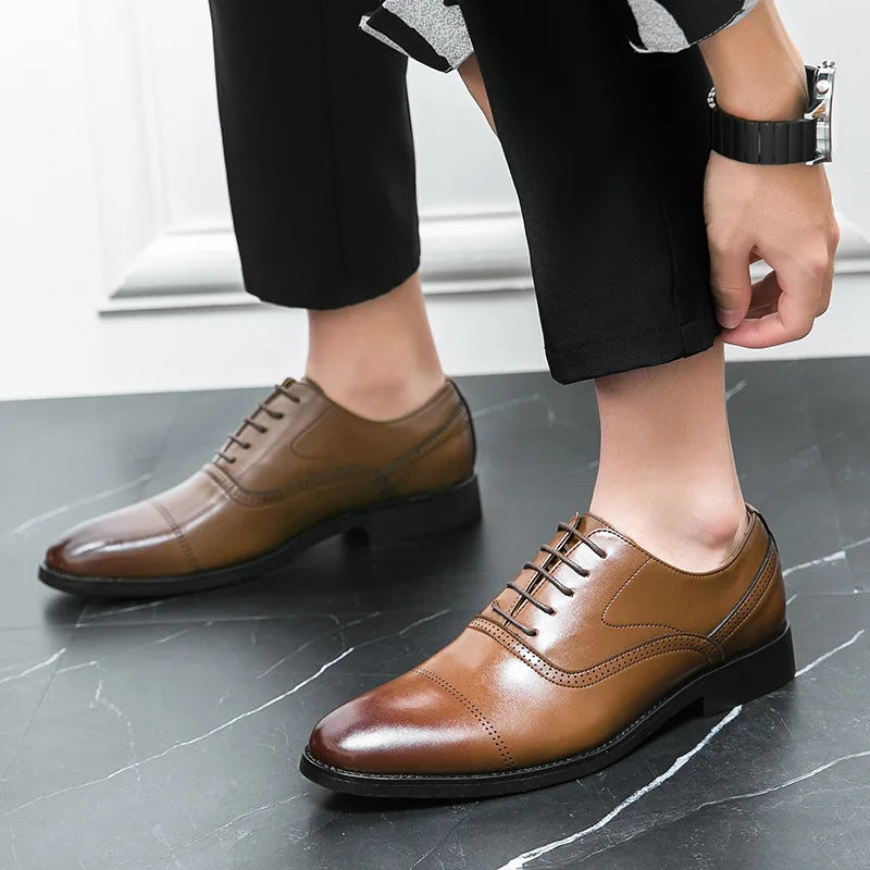Designer Brand Black Leather Shoes for Men Wed Dress Shoe Lace Up Casual Business Oxfords Point Toe Office Formal Shoes for Male