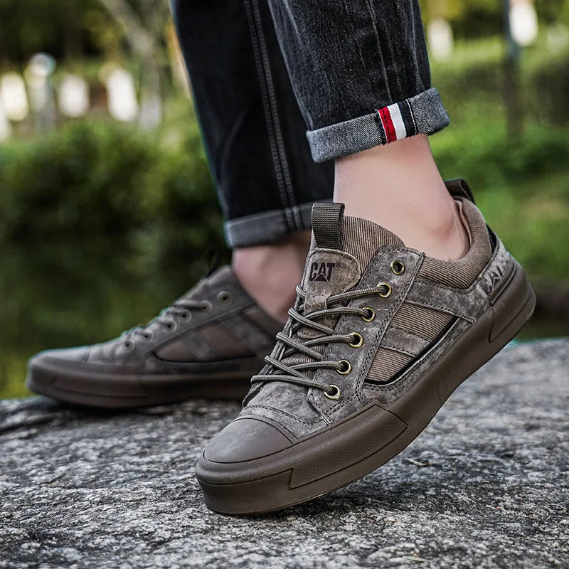 New Arrived Men Board Shoes All Season Anti Slip Wear-resistant Outdoor Off-road Hiking Shoes Luxury Classic Retro Men Sneakers