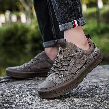 New Arrived Men Board Shoes All Season Anti Slip Wear-resistant Outdoor Off-road Hiking Shoes Luxury Classic Retro Men Sneakers
