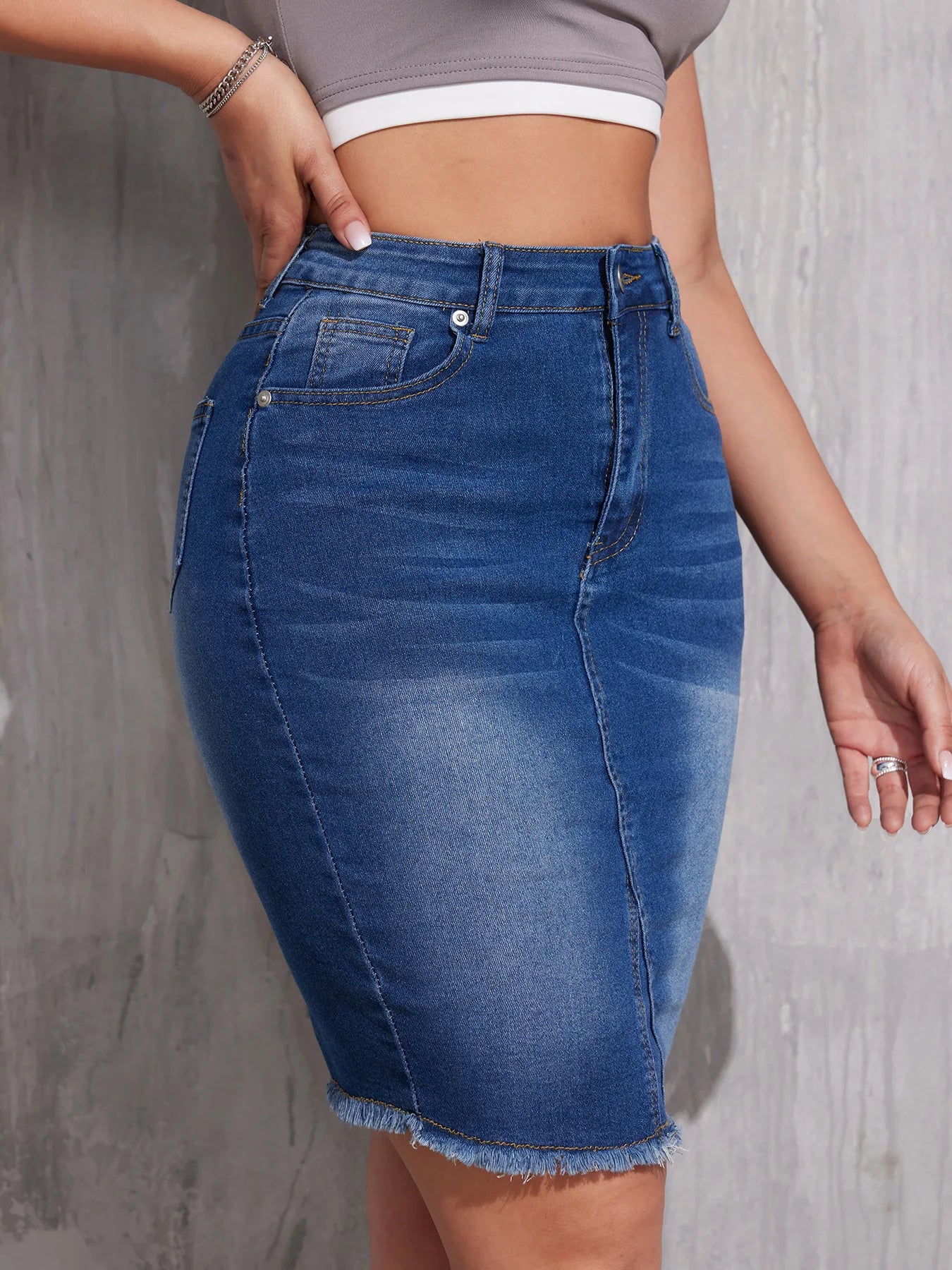2026 Summer New Women's High Waist Slim Denim Skirt Fashion High Elasticity Tight Raw Edge Hip Sexy Jeans Skirt
