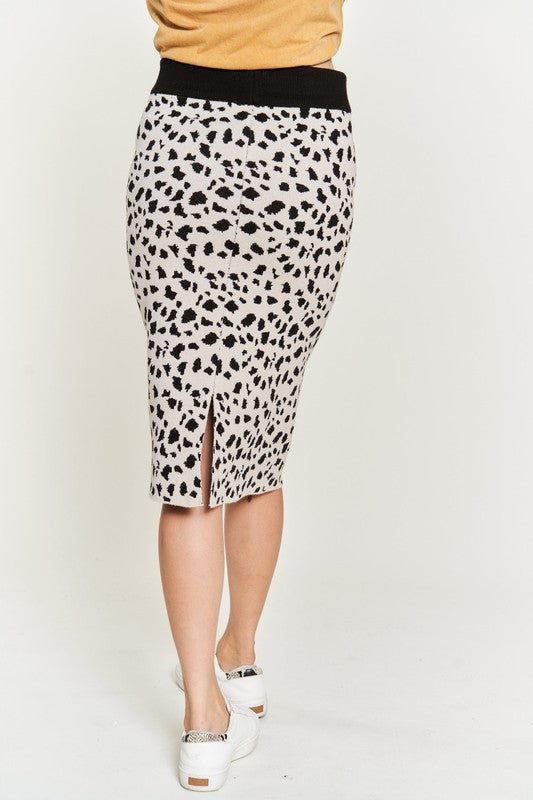 ANIMAL PRINT SWEATER SKIRTS